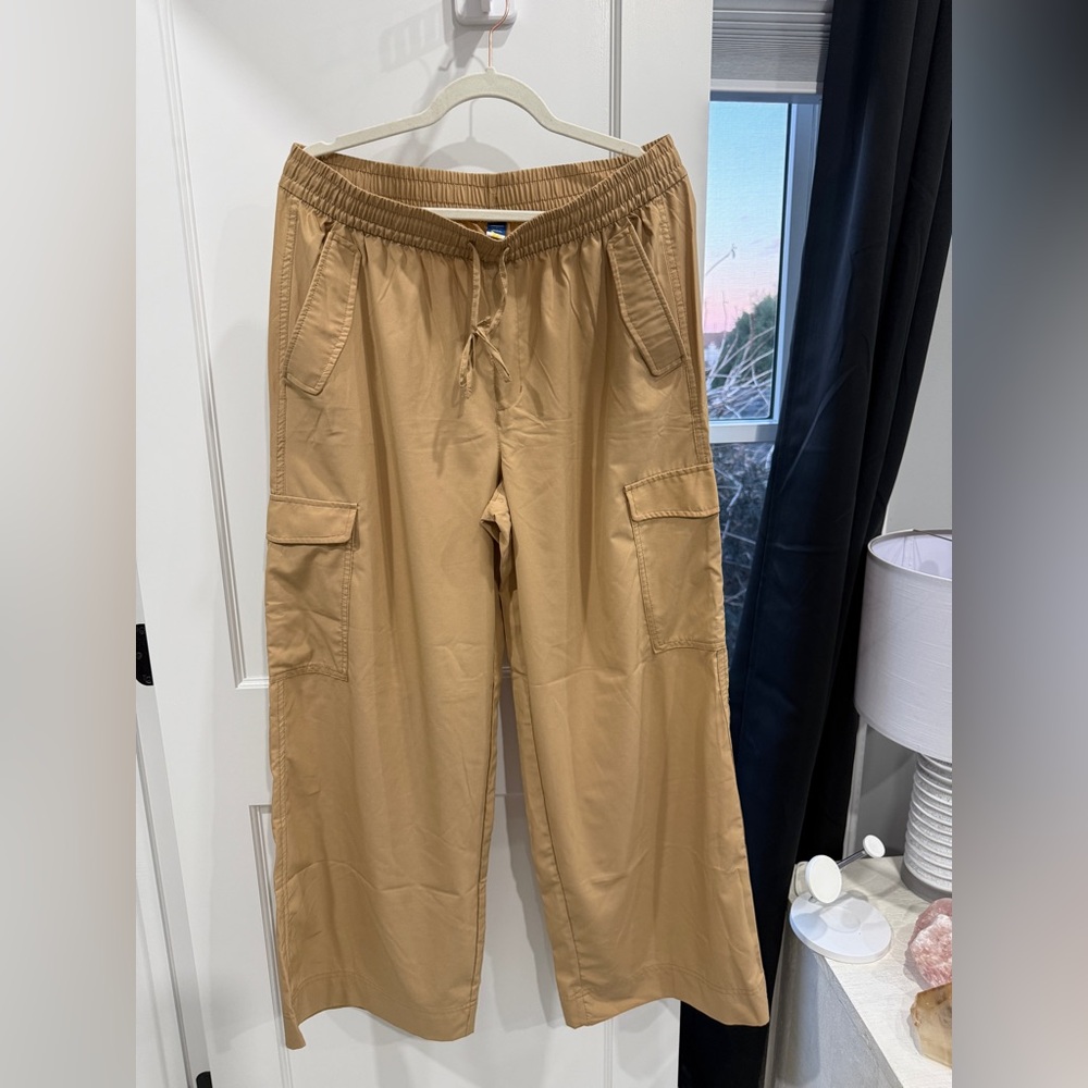 Old Navy Tan Cargo Joggers
